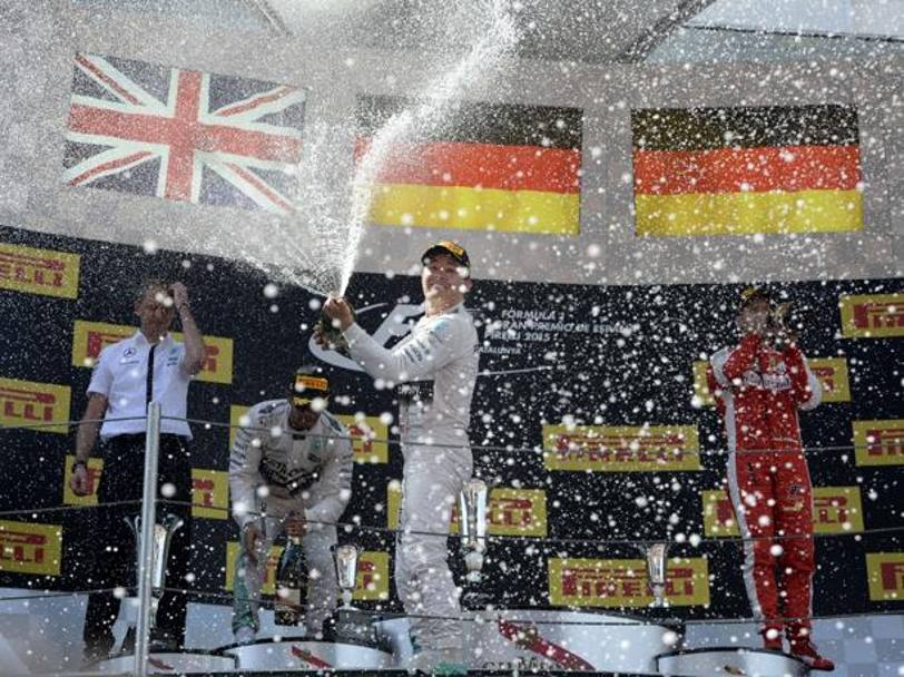 Il podio del Montmel: 1. Rosberg, 2. Hamilton, 3. Vettel. Afp